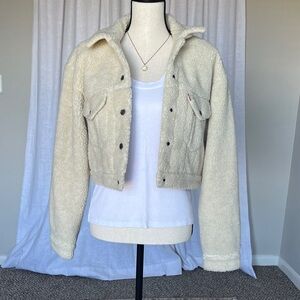 Levi’s Sherpa Lined Cropped Trucker Jacket Cream Ivory Teddy Jacket Medium